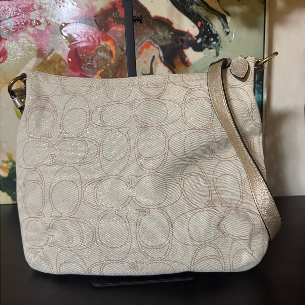 Coach Cream Shoulder Bag with Signature Pattern - Picture 8 of 9